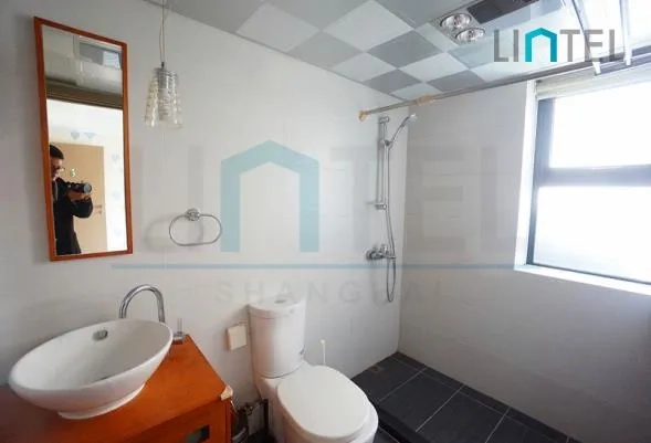 Rm 5D No 1 Grand Plaza(10)