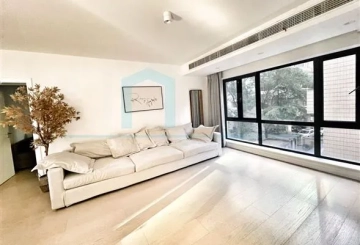Rm 5D No 2 Grand Plaza(2)