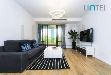Rm 5D No D Lane 868 Huashan Road