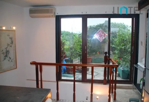 Rm 6 No 1 Lane 1562 Huaihai middle Road(6)
