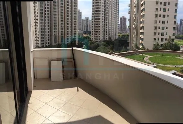 Rm 601 Jing'an International Plaza(8)