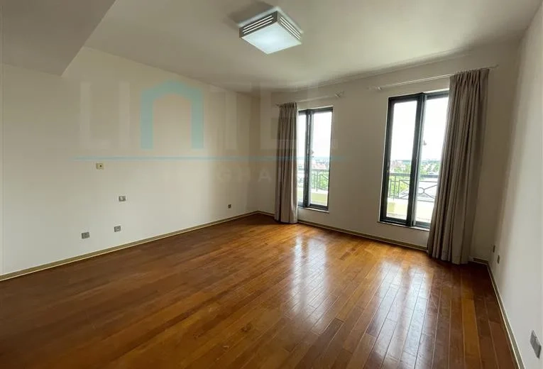Rm 601 No 1 Green Court II(13)
