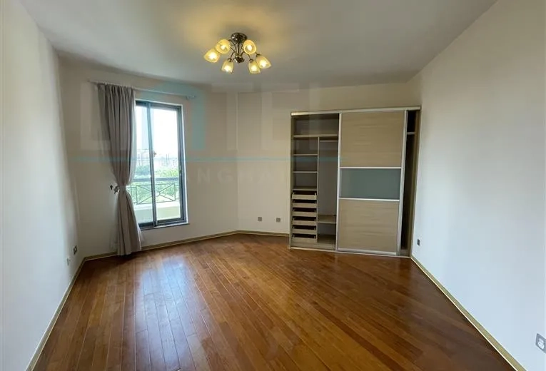 Rm 601 No 1 Green Court II(16)