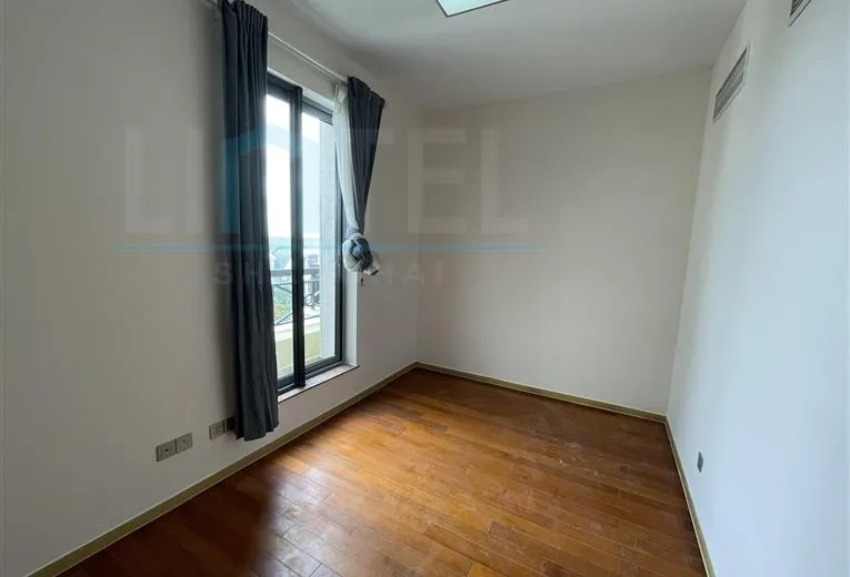 Rm 601 No 1 Green Court II(18)