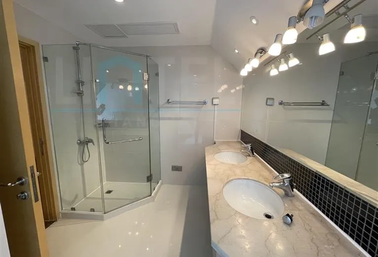 Rm 601 No 1 Green Court II(9)