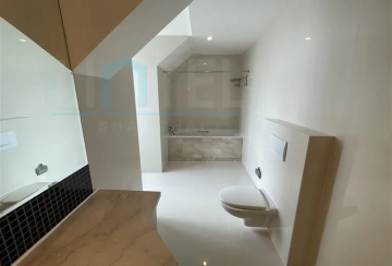 Rm 601 No 1 Green Court II(10)