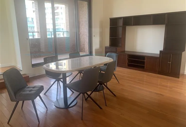 Rm 601 No 16 Green Court I(3)