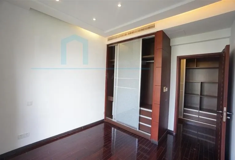 Rm 601 No 2 Chanter Garden(14)