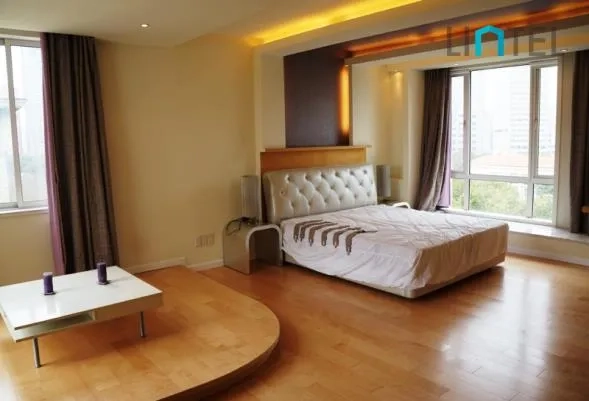 Rm 601 No 3 Tomson Garden(11)