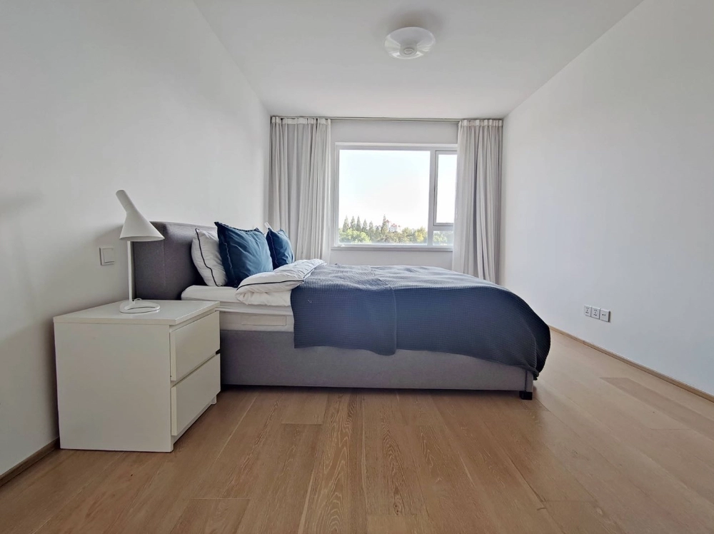 Rm 602 No 1 Central Residence I(12)