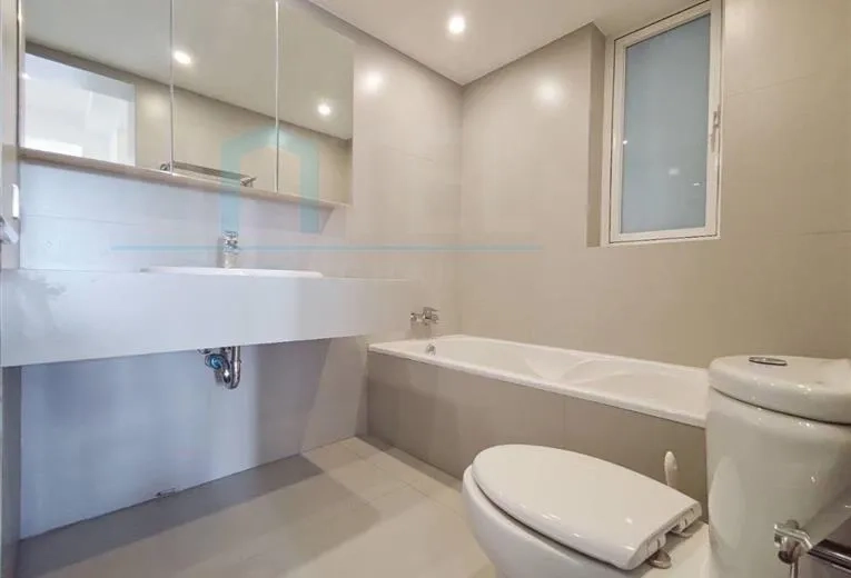 Rm 602 No 1 Central Residence I(14)
