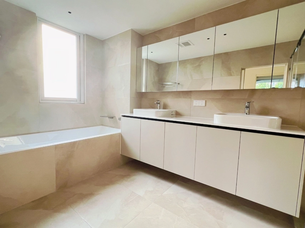 Rm 602 No 2 Shanghai Park Avenue(9)