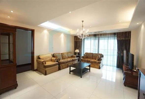 Rm 602 No 3 Crystal Pavilion