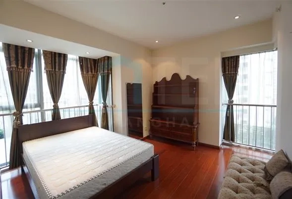 Rm 602 No 3 Crystal Pavilion(14)