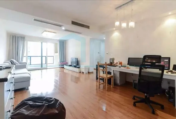 Rm 603 No 11 Grand Jewel Apartment(2)