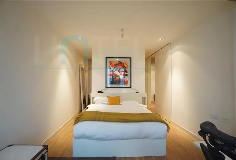 Rm 607 No 400 North Suzhou Road(9)