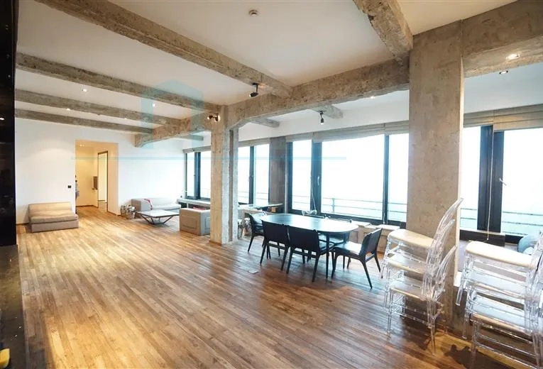 Rm 610 No 400 Bei Suzhou Road