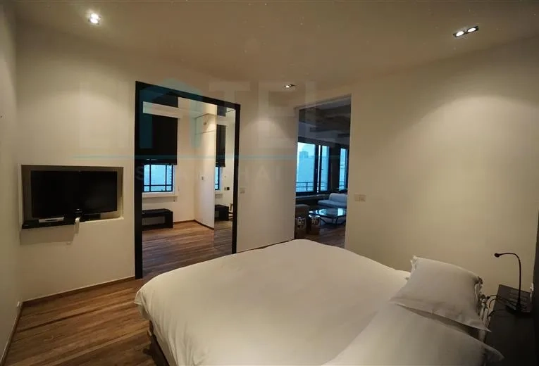 Rm 610 No 400 Bei Suzhou Road(8)