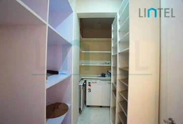 Rm 613 River House(13)