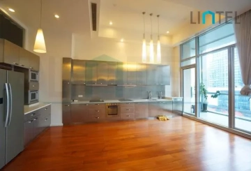 Rm 613 River House(5)