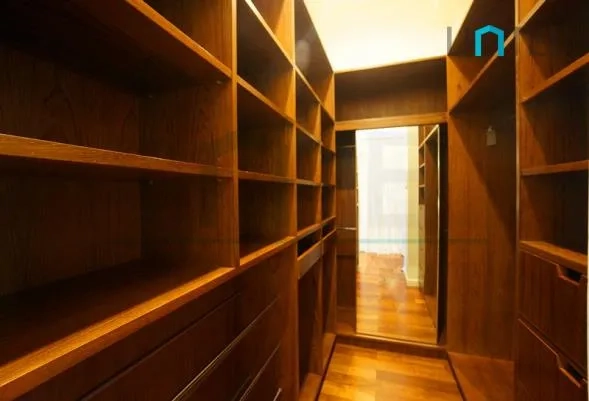 Rm 613 River House(9)