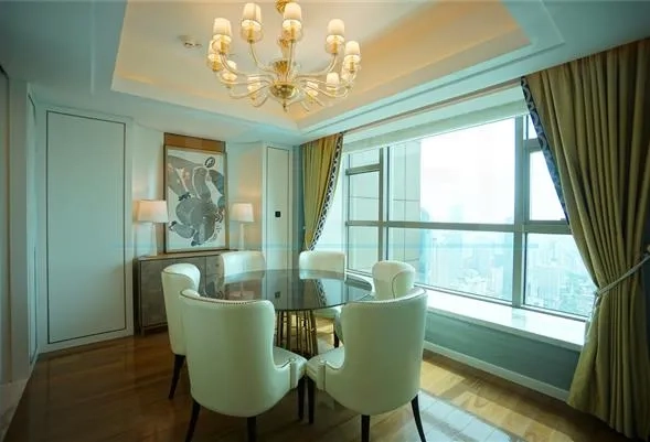 Rm 6202 ST REGIS Apartments(4)