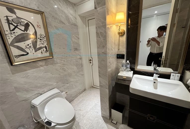 Rm 6502 ST REGIS Apartments(9)
