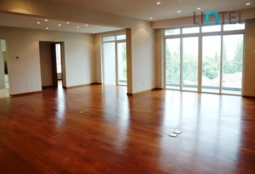 Rm 6A Huating Court