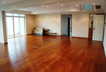 Rm 6A Huating Court(2)