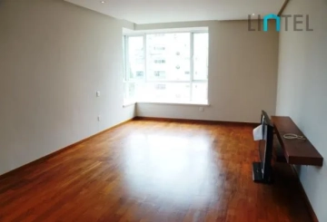 Rm 6A Huating Court(7)