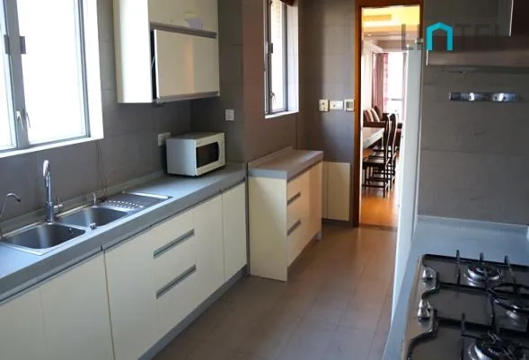 Rm 6A No 1 Chevalier Place(3)