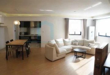 Rm 6D Jing Wei Apartment