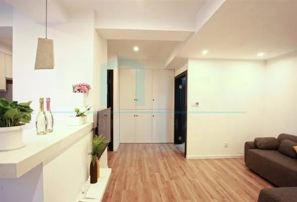 Rm 6E1 Merry Apartments