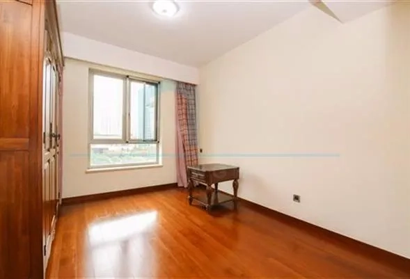 Rm 701 No 17 Yanlord Town(7)