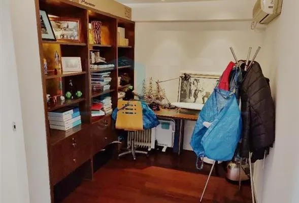 Rm 701 No 210 Lane 1213 Nanjing west  Road(3)