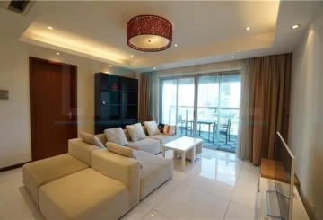 Rm 701 No 3 Crystal Pavilion