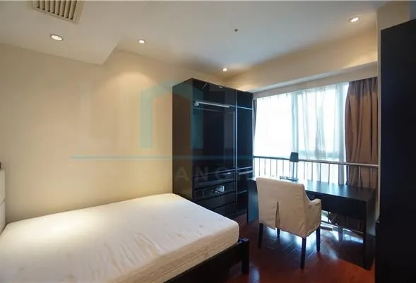 Rm 701 No 3 Crystal Pavilion(13)