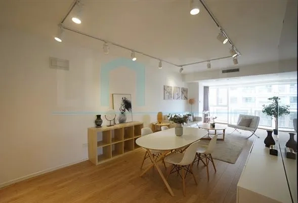 Rm 701 No 5 Lane 569 Xinhua Road