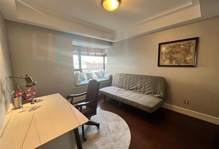 Rm 701 No 6 The Palace I(8)