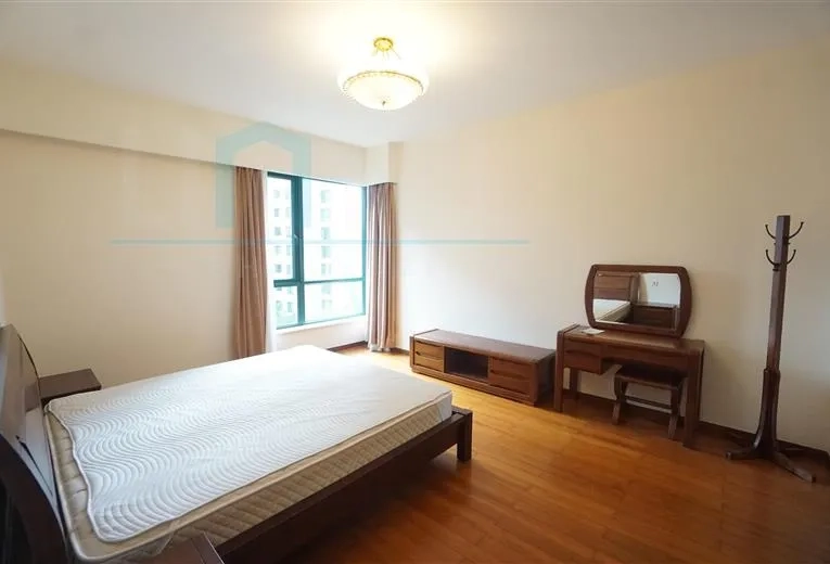 Rm 702 No 1 Yanlord Riverside Garden(18)