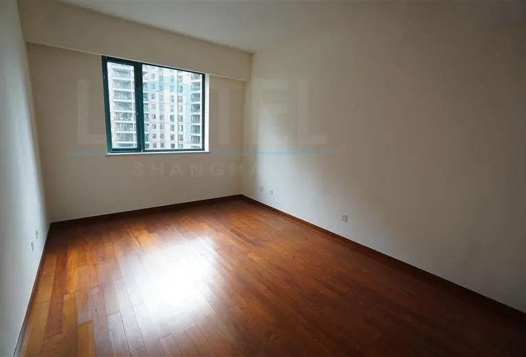 Rm 702 No 1 Yanlord Riverside Garden(23)