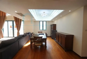 Rm 702 No 1 Yanlord Riverside Garden(7)