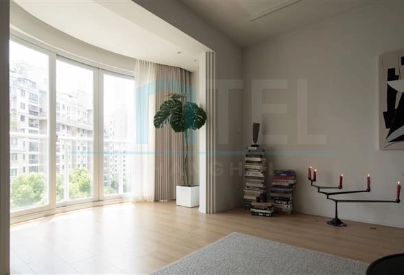 Rm 702 No 10 Jing'an Riverside Garden(2)