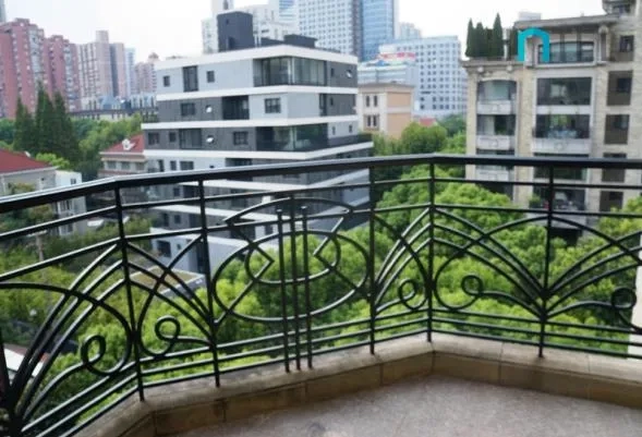 Rm 702 No 2 Chanter Garden(3)