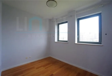 Rm 702 No 2 Green Court I(16)