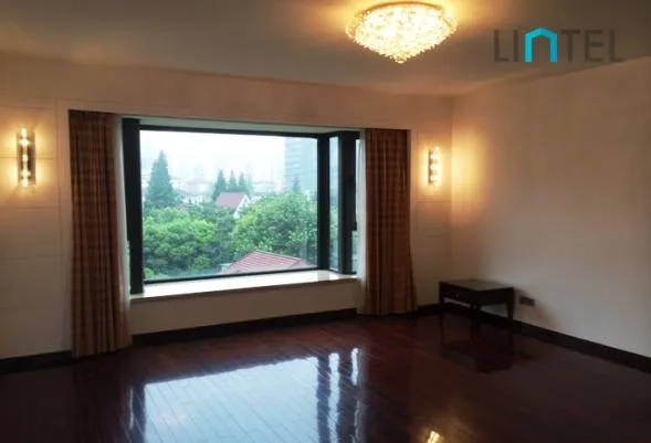Rm 702 No 4 Chanter Garden(14)