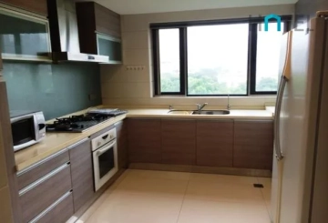Rm 702 No 4 Chanter Garden(5)