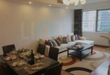 Rm 702 No 5 Golden Bund Garden