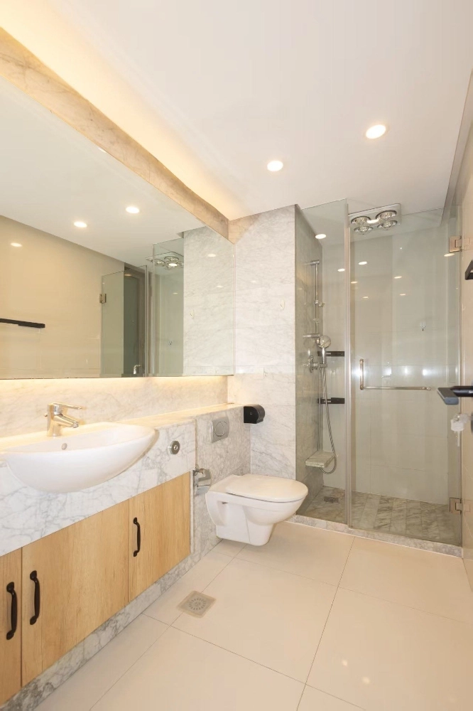 Rm 702 No 5 Jing'an Four Seasons(11)