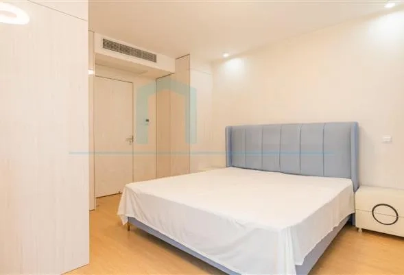 Rm 702 No 5 Lane 900 Xizang South  Road(7)